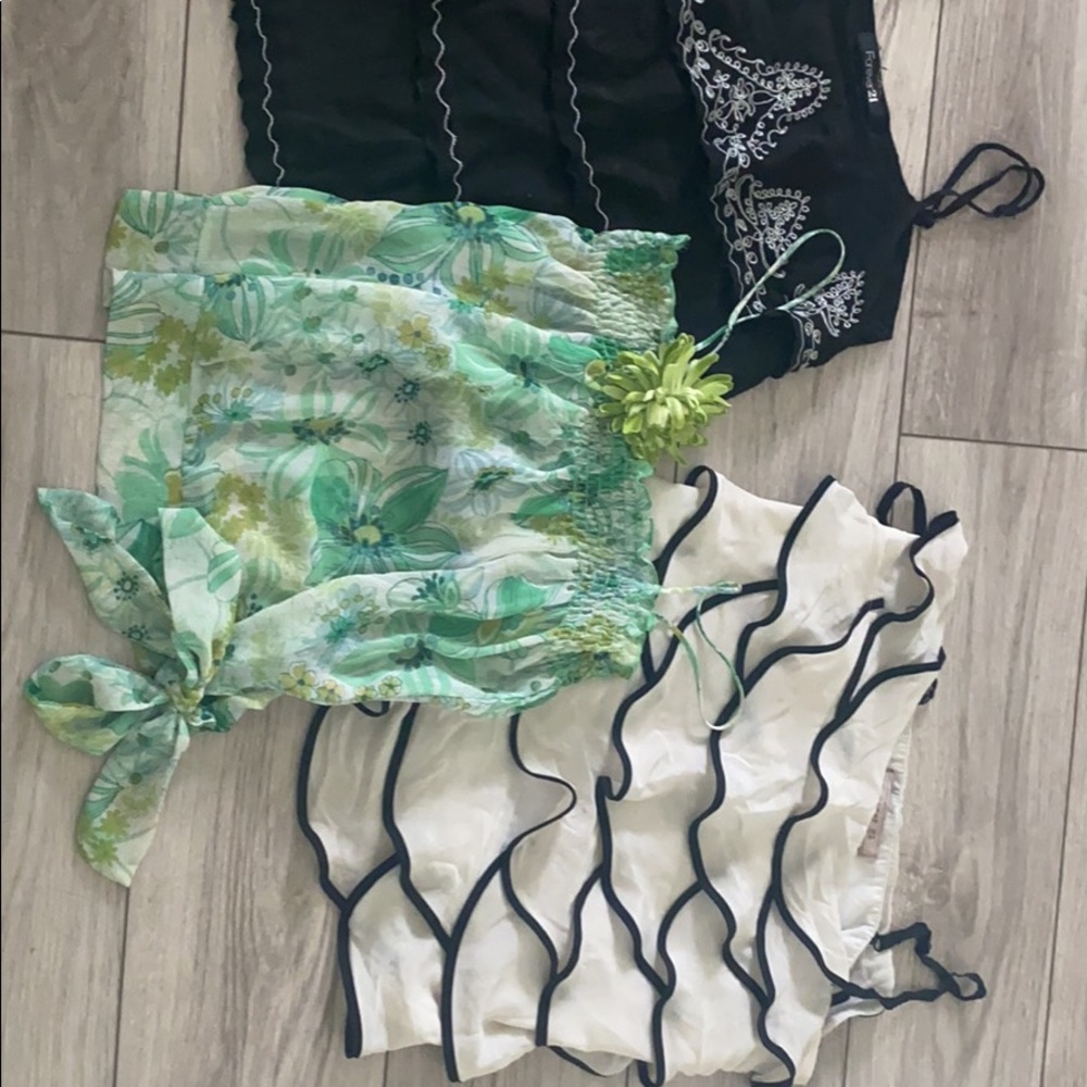 Bundle of dresses/shirts/ tops